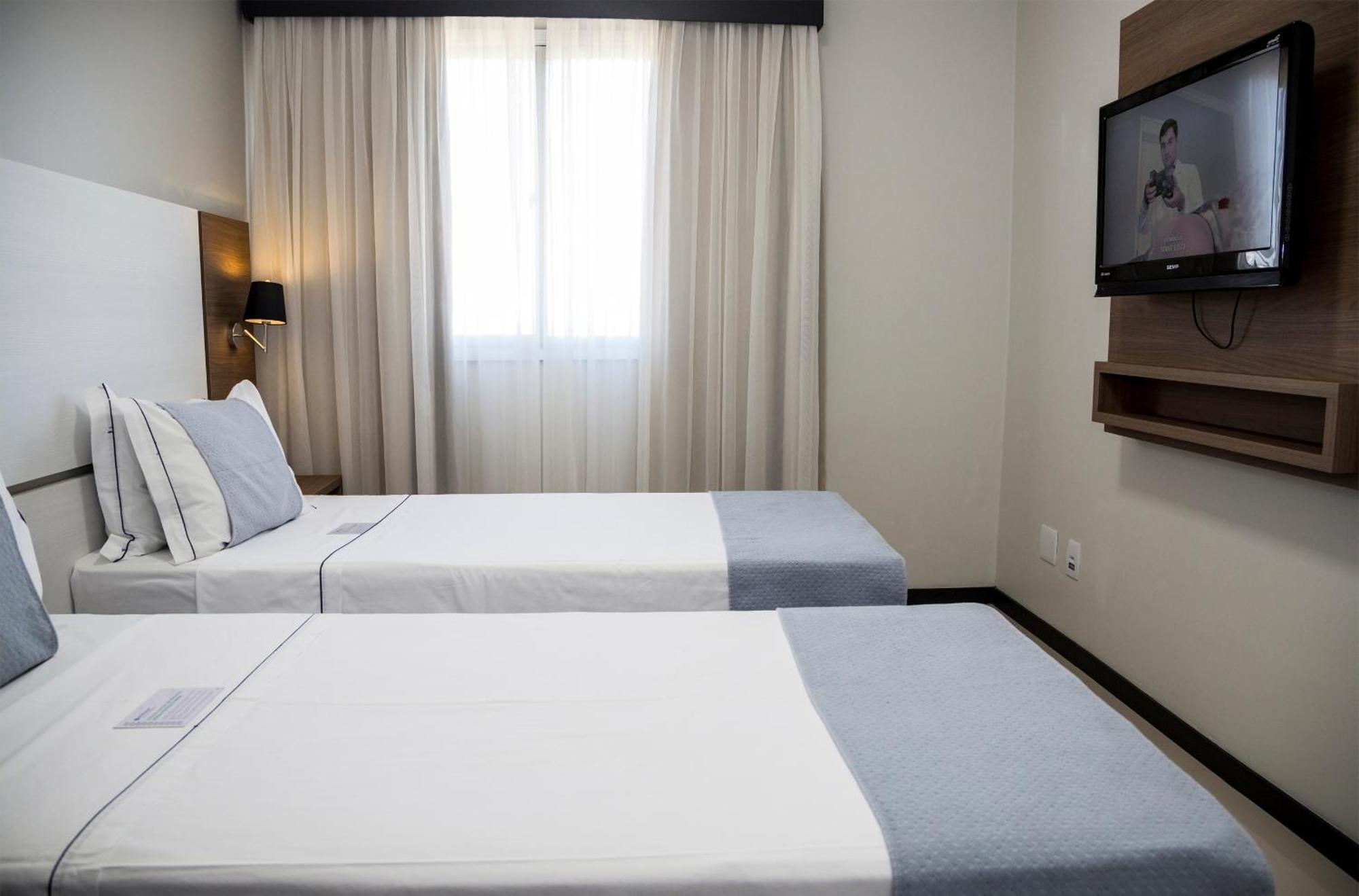 Wyndham Golden Foz Suítes Foz do Iguaçu Szoba fotó